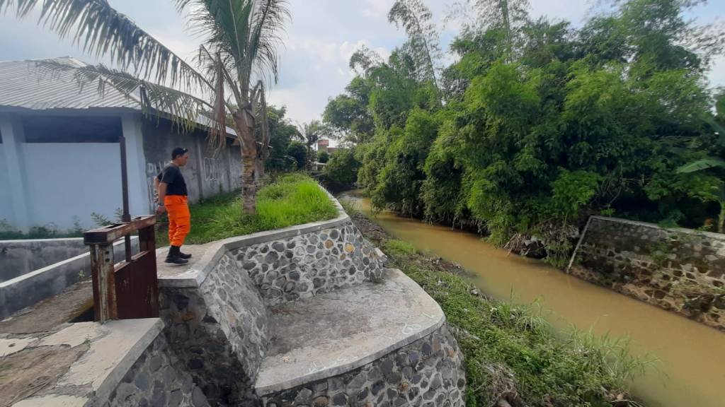 Keberadaan Lansia Hanyut di Sungai Kedak Kediri Masih Jadi Misteri, Hari ke-2 Pencarian&nbsp;Nihil