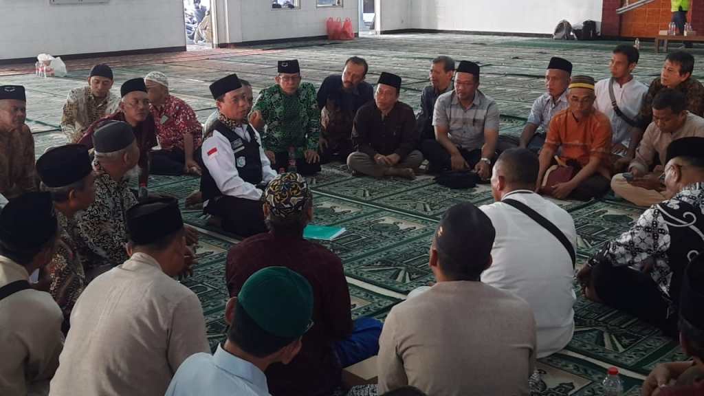 Suhu Panas di Tanah Suci Capai 50 Derajat, Kemenag Kota Kediri Imbau CJH Lansia Batasi Aktivitas Luar&nbsp;Ruangan