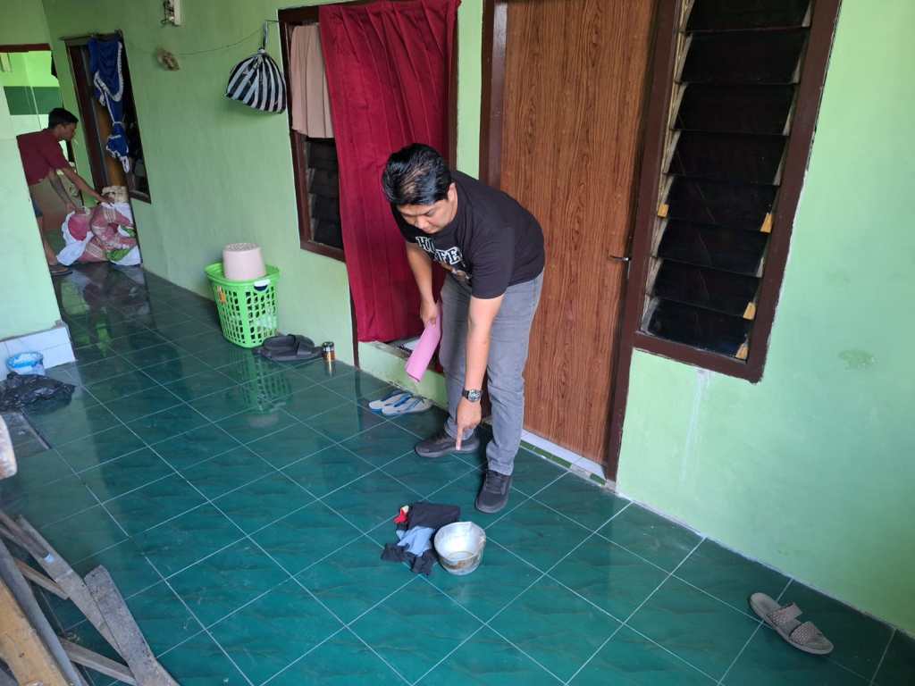 Gegara Cemburu, Suami di Kediri Tega Siram Air Keras Anak dan Istri