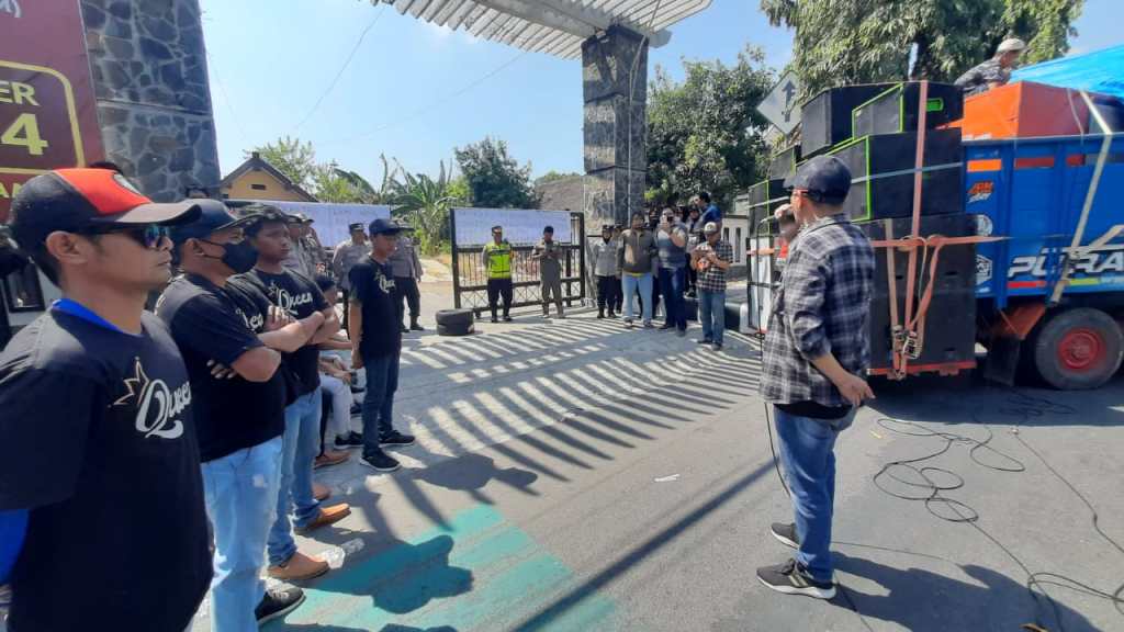 Buntut Polemik Minta Gedung Baru ke Paslon, Ketua KPU Kota Kediri Didesak&nbsp;Mundur